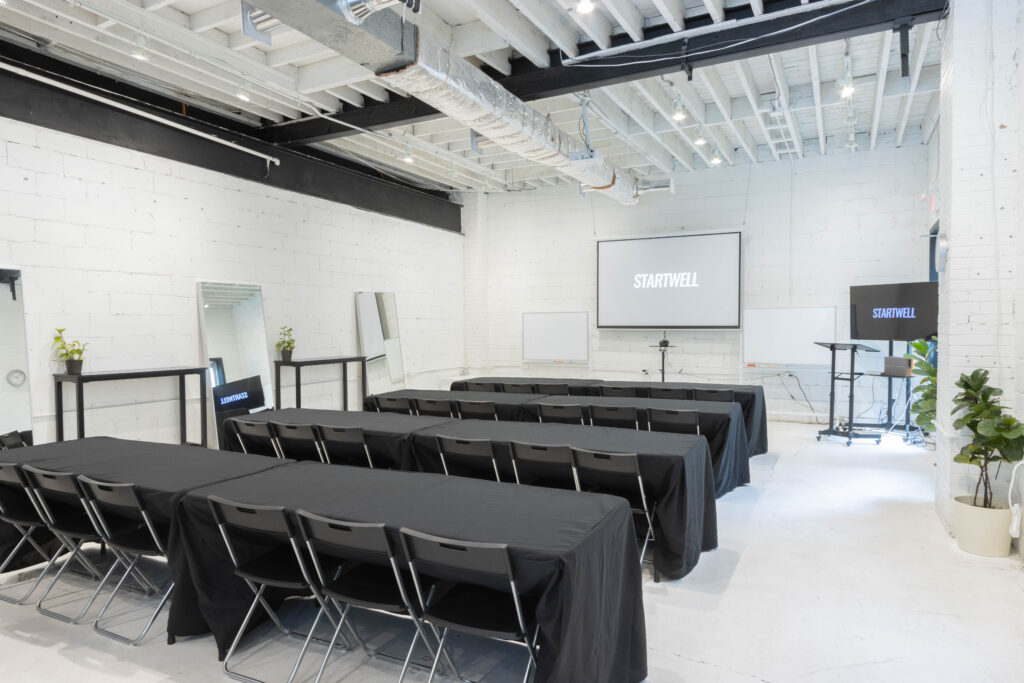 StartWell's Event Studio in downtown Toronto is a standalone facility that can accomodate a variety of setups for large teams at a single location - space for 100 people for theatrical presentations with overflow to run a simultaneous workshop or anything else.